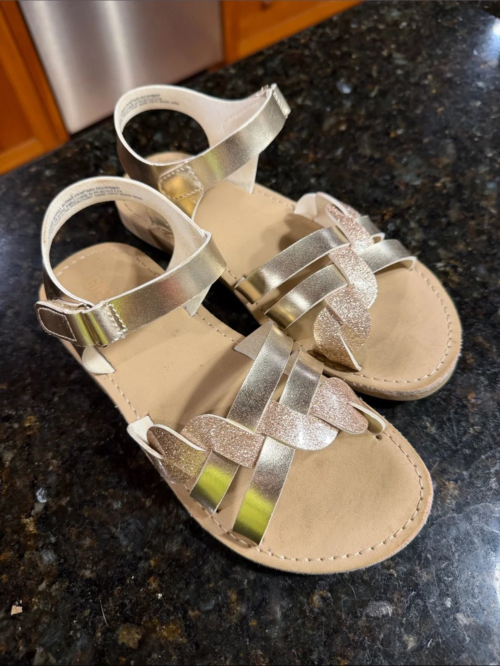 Gymboree glitter gold sandals with Velcro strap Girls Size 2 LIKE NEW